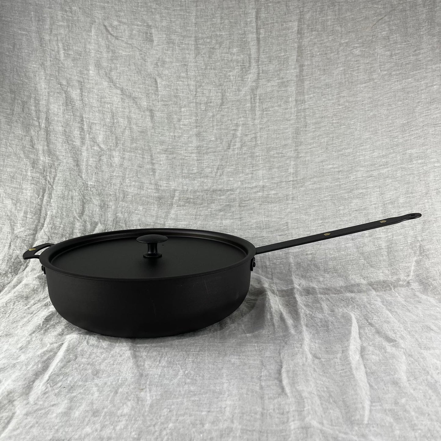 NFS-473FH Netherton Foundry 11" oven safe sauteuse pan with lid