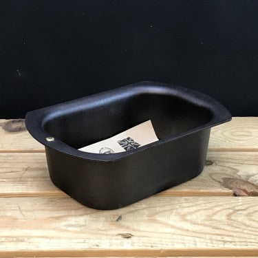 Netherton Foundry Black Iron 1lb (0.5kg) Loaf Tin