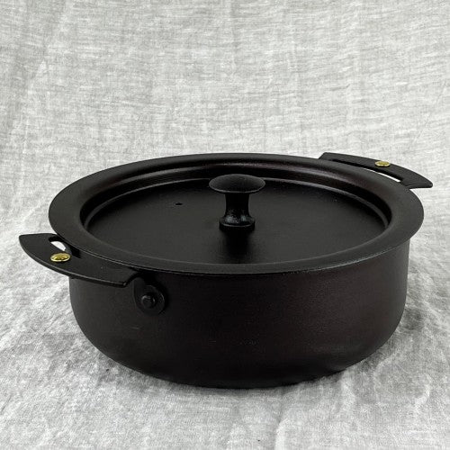 NFS-497 Netherton Foundry 7" sauteuse prosector casserole with lid, spun iron and oven safe