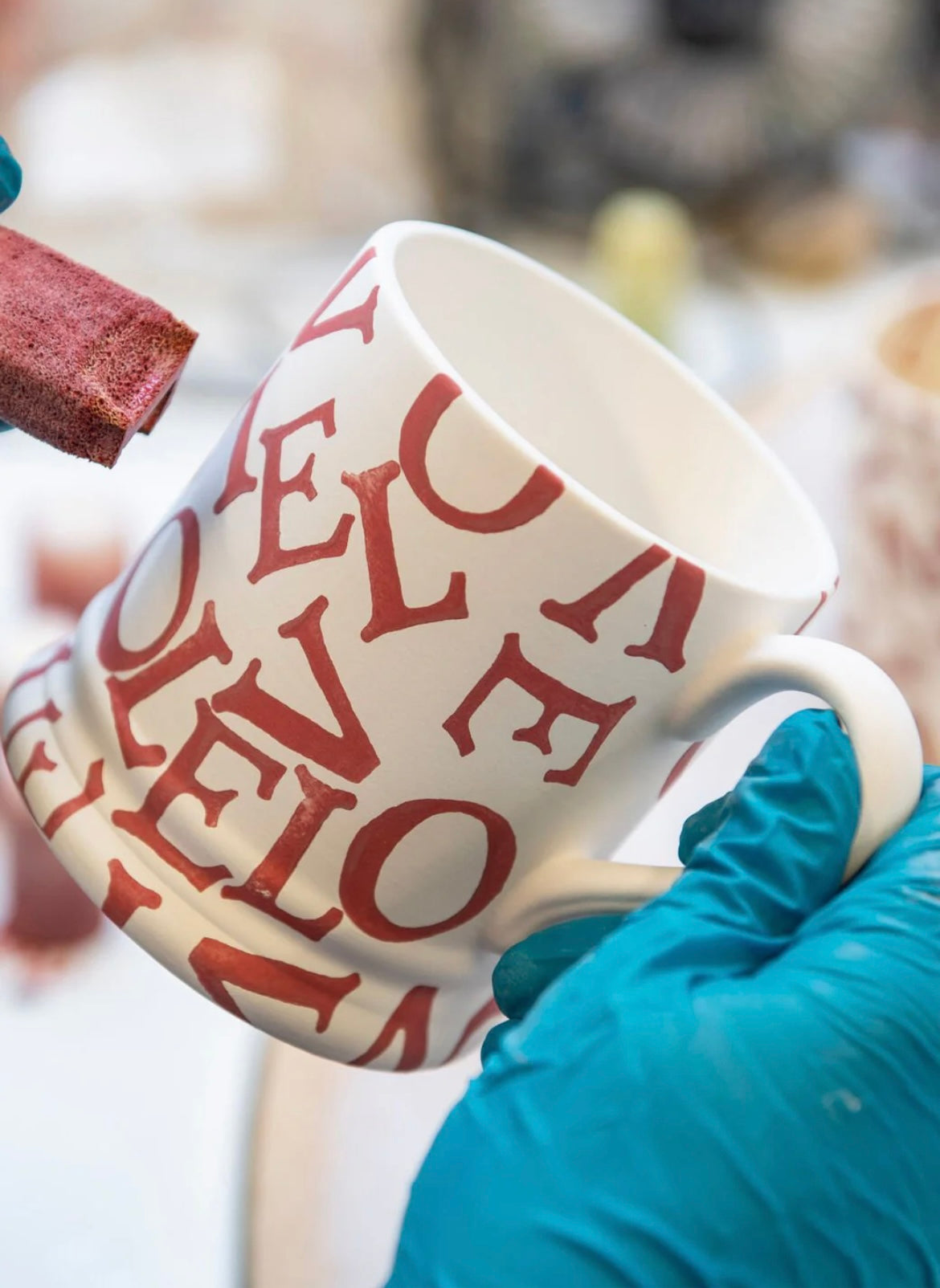 Emma Bridgewater L.O.V.E Polka Red 1/2
