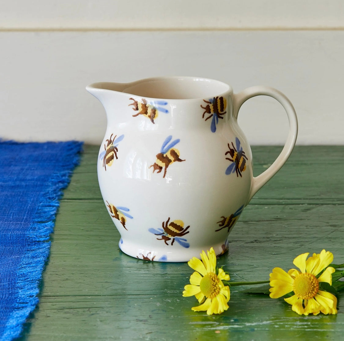 Bumblebee 1/2 pint Jug