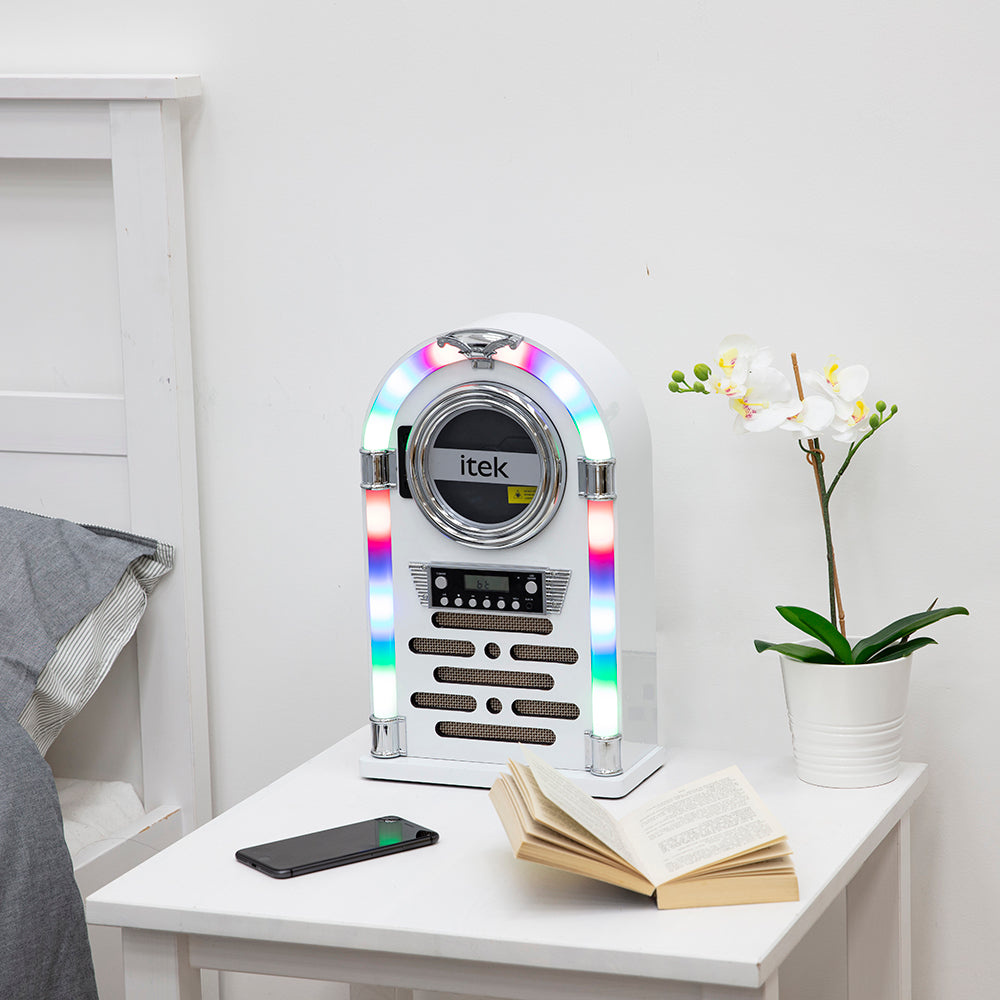 5056032934986 ITEK Freedom Bluetooth Jukebox with CD Player and FM Radio Gloss White I60018CDGW Brambles Cookshop 7