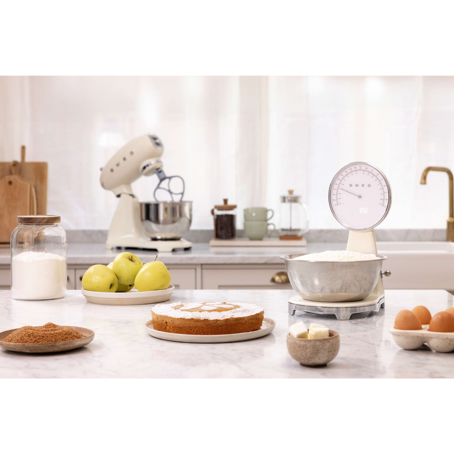 Smeg Kitchen Scales in Cream KSF01CRWW