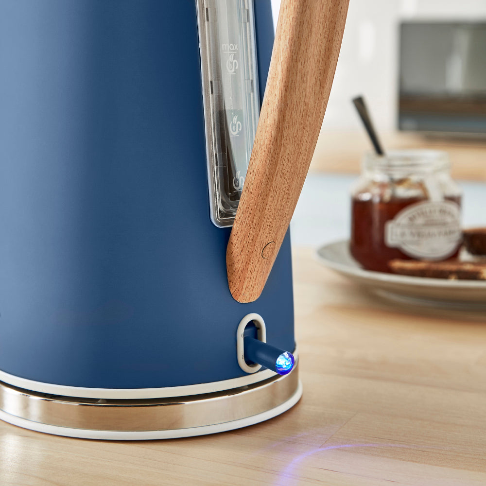 5055322543884 SWAN Swan 1.7L Nordic Style Cordless Kettle SK14610BLUN Brambles Cookshop 4