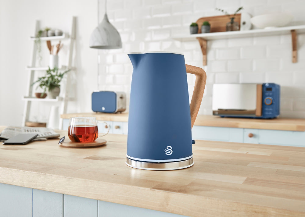 5055322543884 SWAN Swan 1.7L Nordic Style Cordless Kettle SK14610BLUN Brambles Cookshop 7