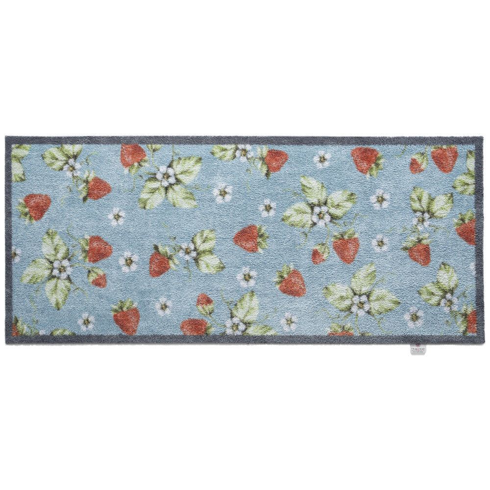 5026134609280 PT609280 Hug Rug Strawberries 1 Runner 65X150cm