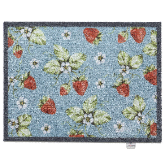 5026134609273 PT609273 Hug Rug Strawberries 1 65X85cm