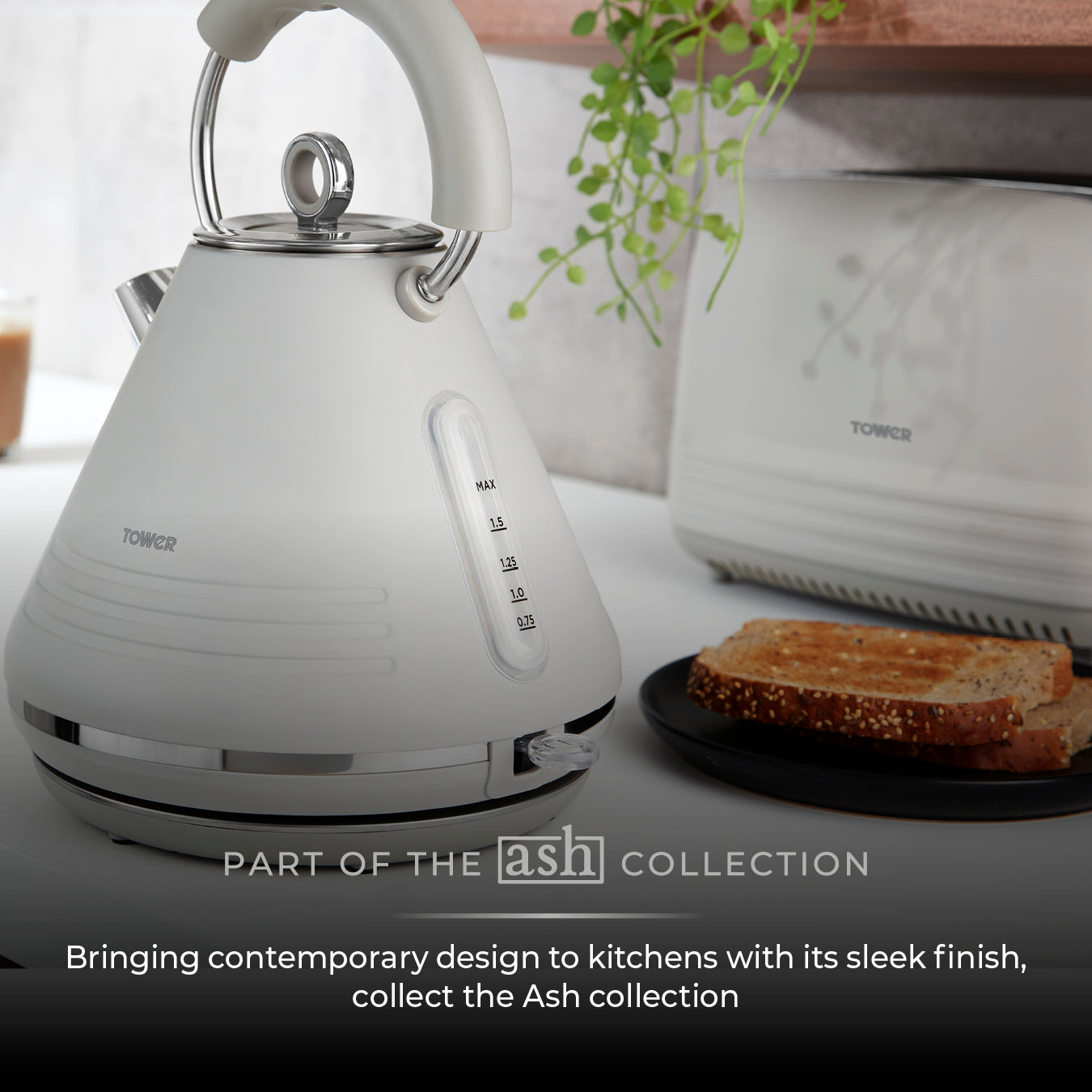 5056462342337 TOWER Ash 1.7L 3KW Pyramid Kettle Grey T10074GRY Brambles Cookshop 8