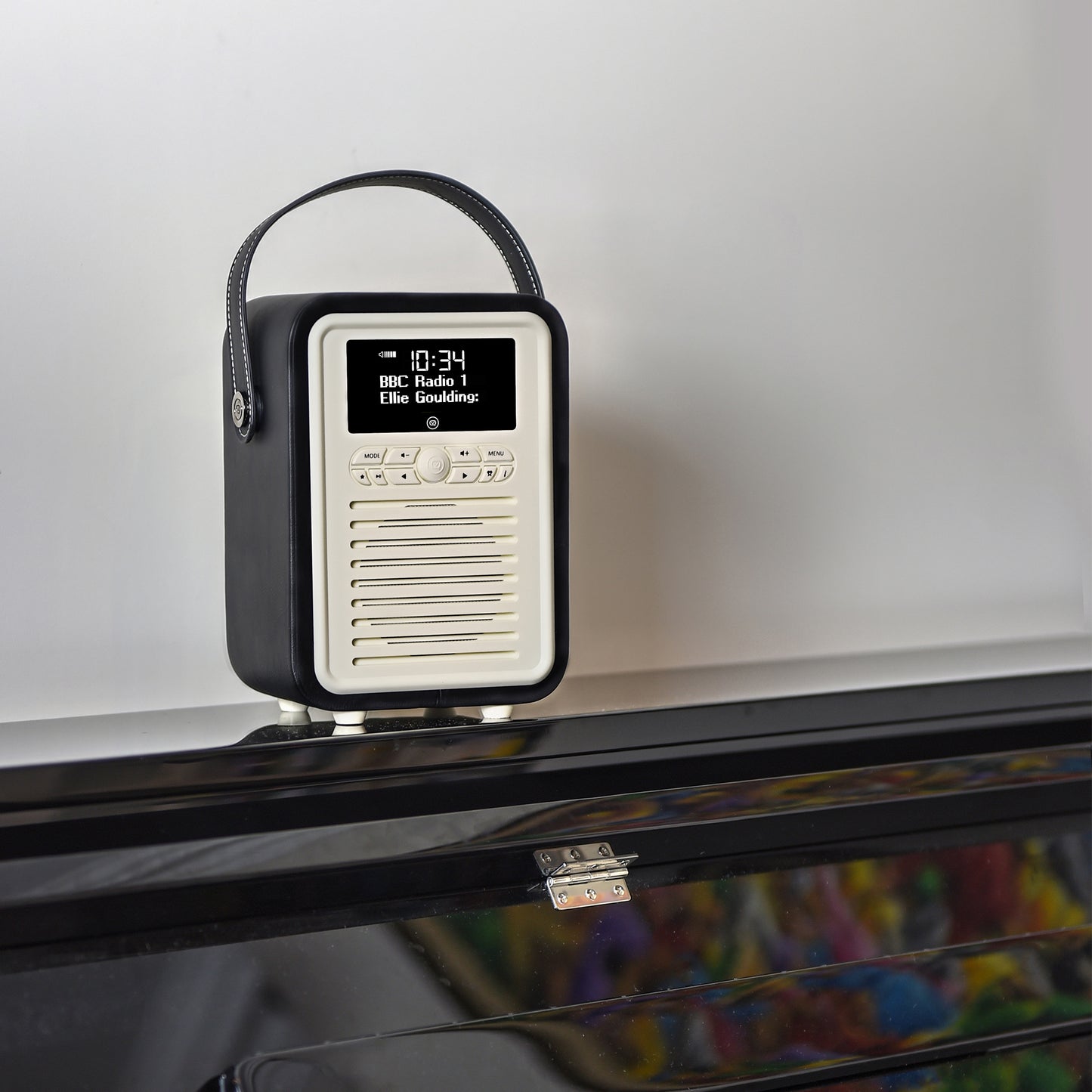 5060169713161 VQ Retro Mini DAB Radio Black VQMINIBK Brambles Cookshop 2
