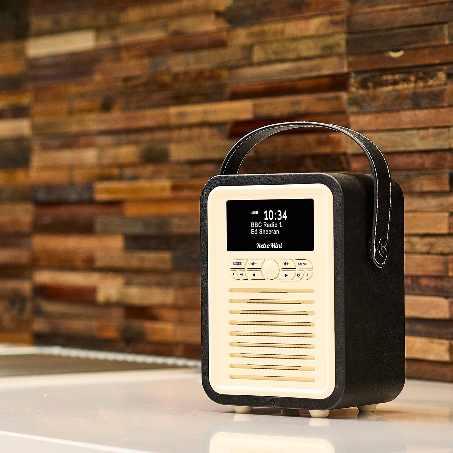 5060169713161 VQ Retro Mini DAB Radio Black VQMINIBK Brambles Cookshop 3