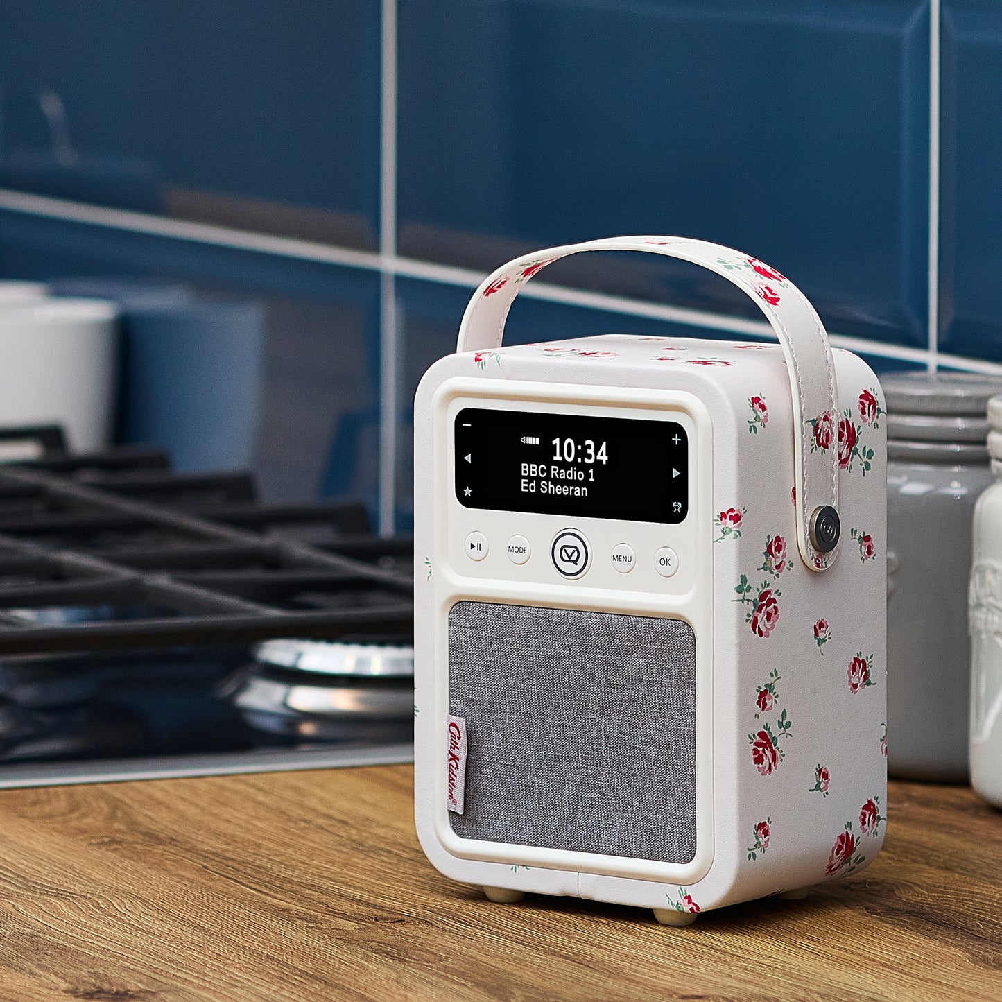 5060470534295 VQ Monty DAB Radio Cath Kidston Scattered Rose VQMONTYCKSR Brambles Cookshop 2