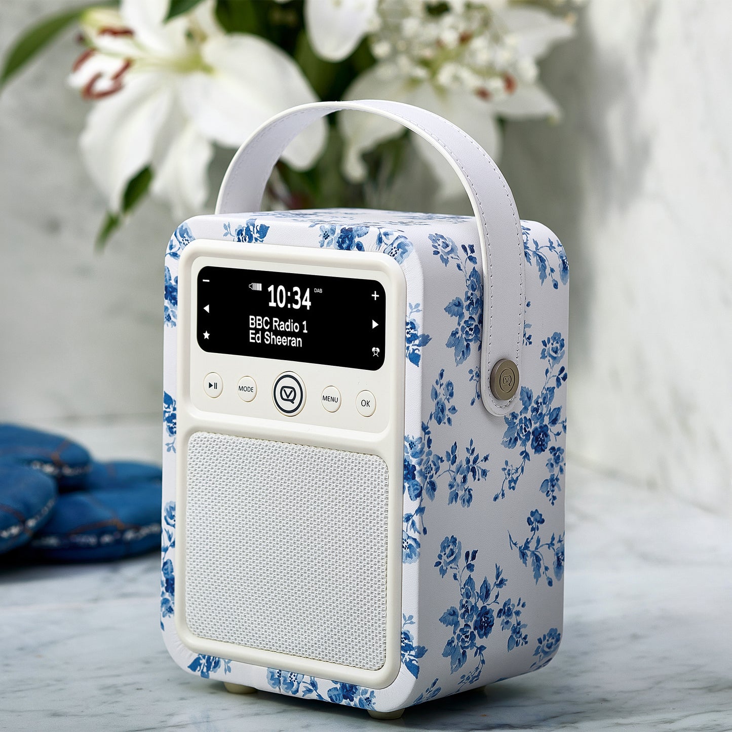 5060706036791 VQ VQ Monty DAB/DAB+ Digital Radio and Bluetooth Speaker Laura Ashley China Rose VQMONTYLACR Brambles Cookshop 3
