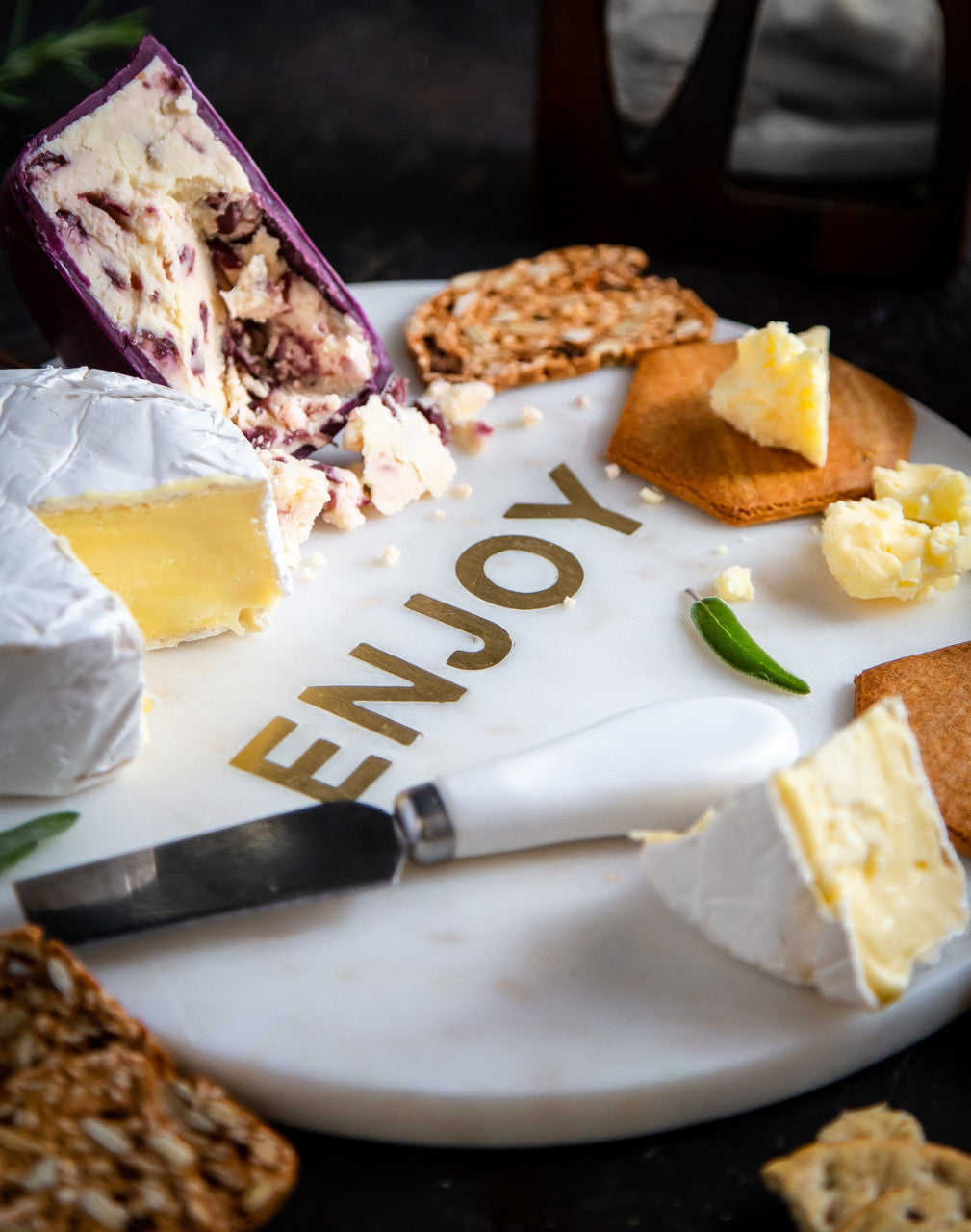 Artesa Round White Marble Cheese Board
