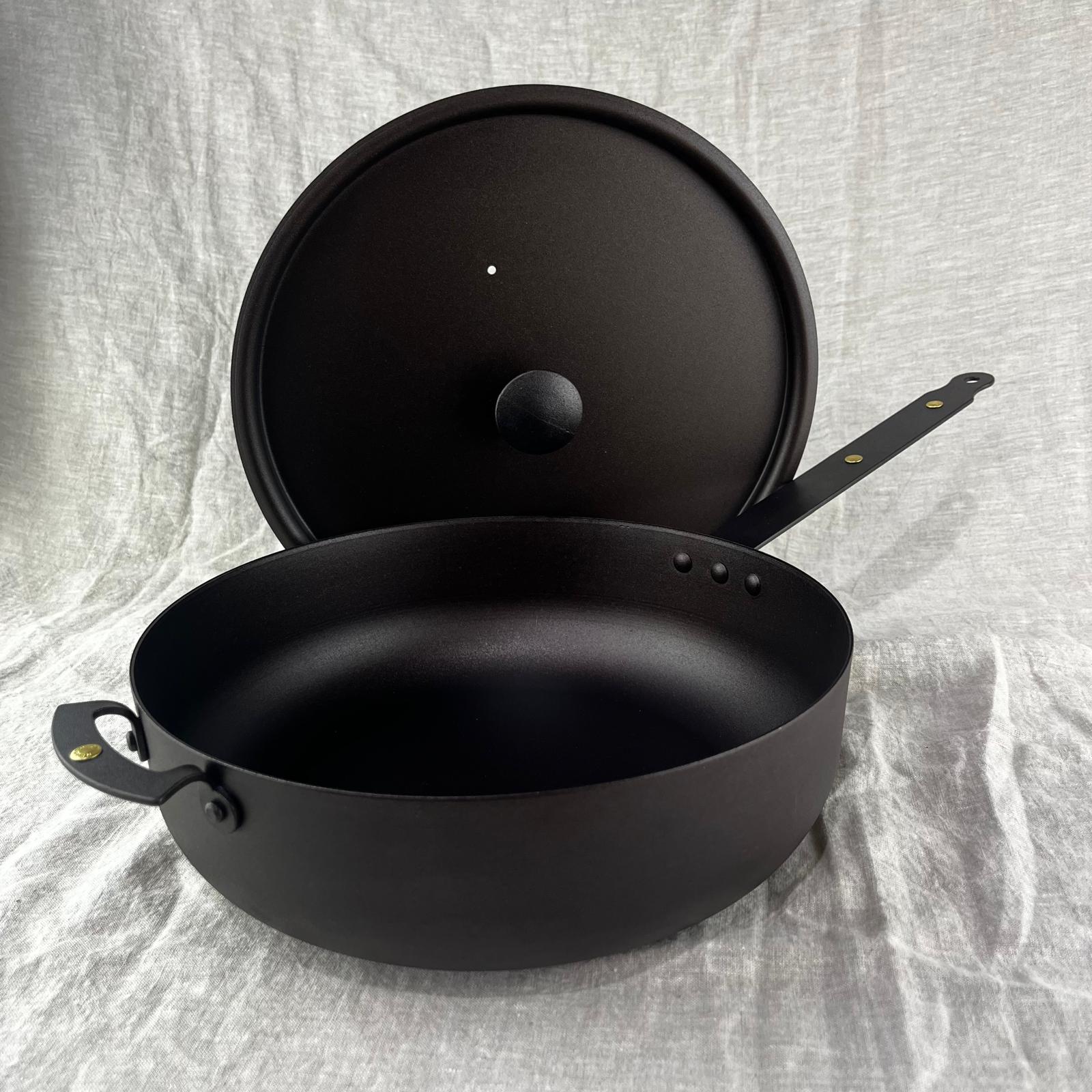 NFS-473FH Netherton Foundry 11" oven safe  sauteuse pan with lid