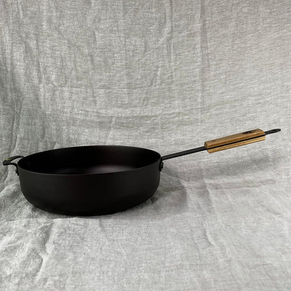 NFS-463FH Netherton Foundry 11" sauteuse pan