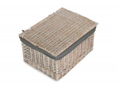 5056341805717 Extra Large White Wash Finish Storage Hamper With Grey Sage Lining EH133GRY Brambles Cookshop 2