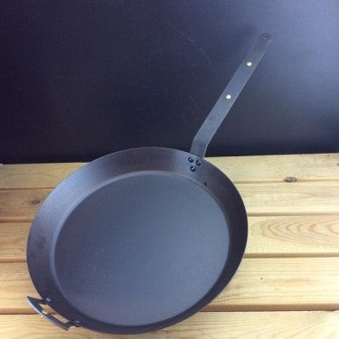 Netherton Foundry 14" (36cm) Oven Safe Iron Frying Pan with front handle 5413346247032 NFS-171FH