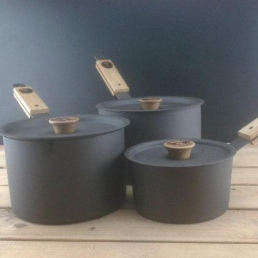 Netherton Foundry 6", 7" and 8" saucepans 5413346320865 NFS-137