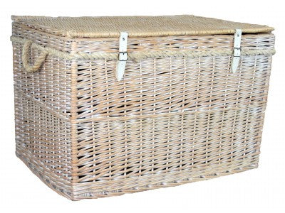 5060248648476 29" White Wash Storage Hamper EH067 Brambles Cookshop 2