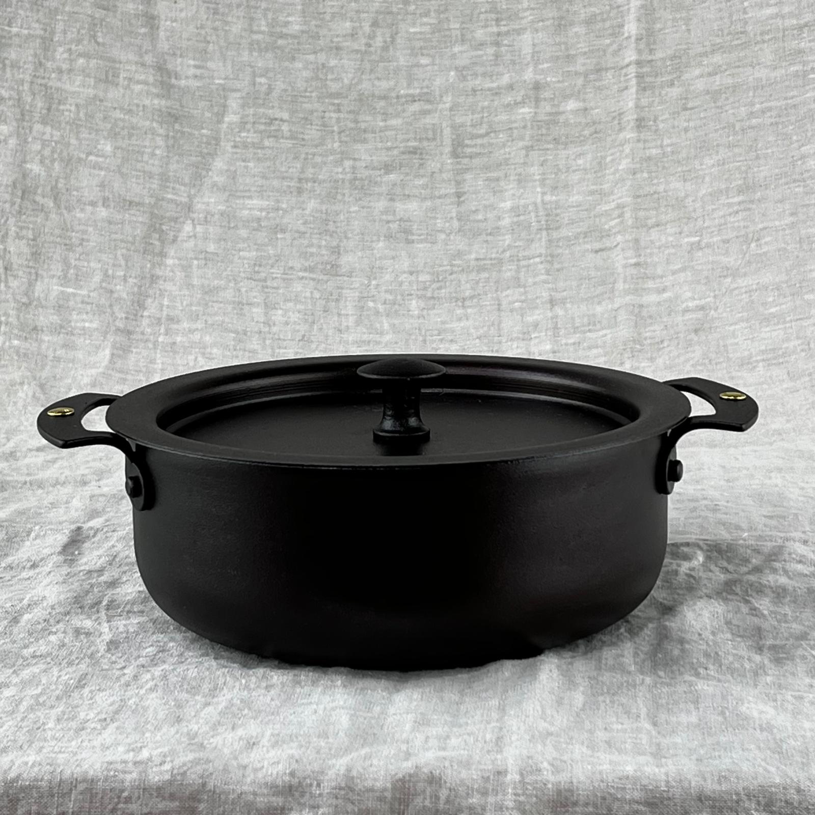NFS-497 Netherton Foundry 7" sauteuse prosector casserole with lid, spun iron and oven safe