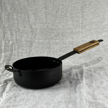 NFS-498FH Netherton Foundry 7" sauteuse pan