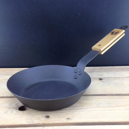 NFS-401 Netherton Foundry 8" steak skillet