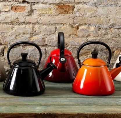 Le Creuset Black Traditional Kettle