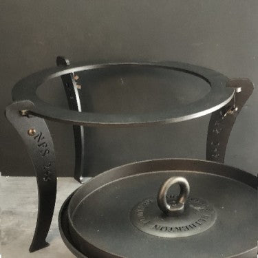 Netherton Foundry Black iron bowl stand for Netherton Foundry Dutch oven  NFS-318