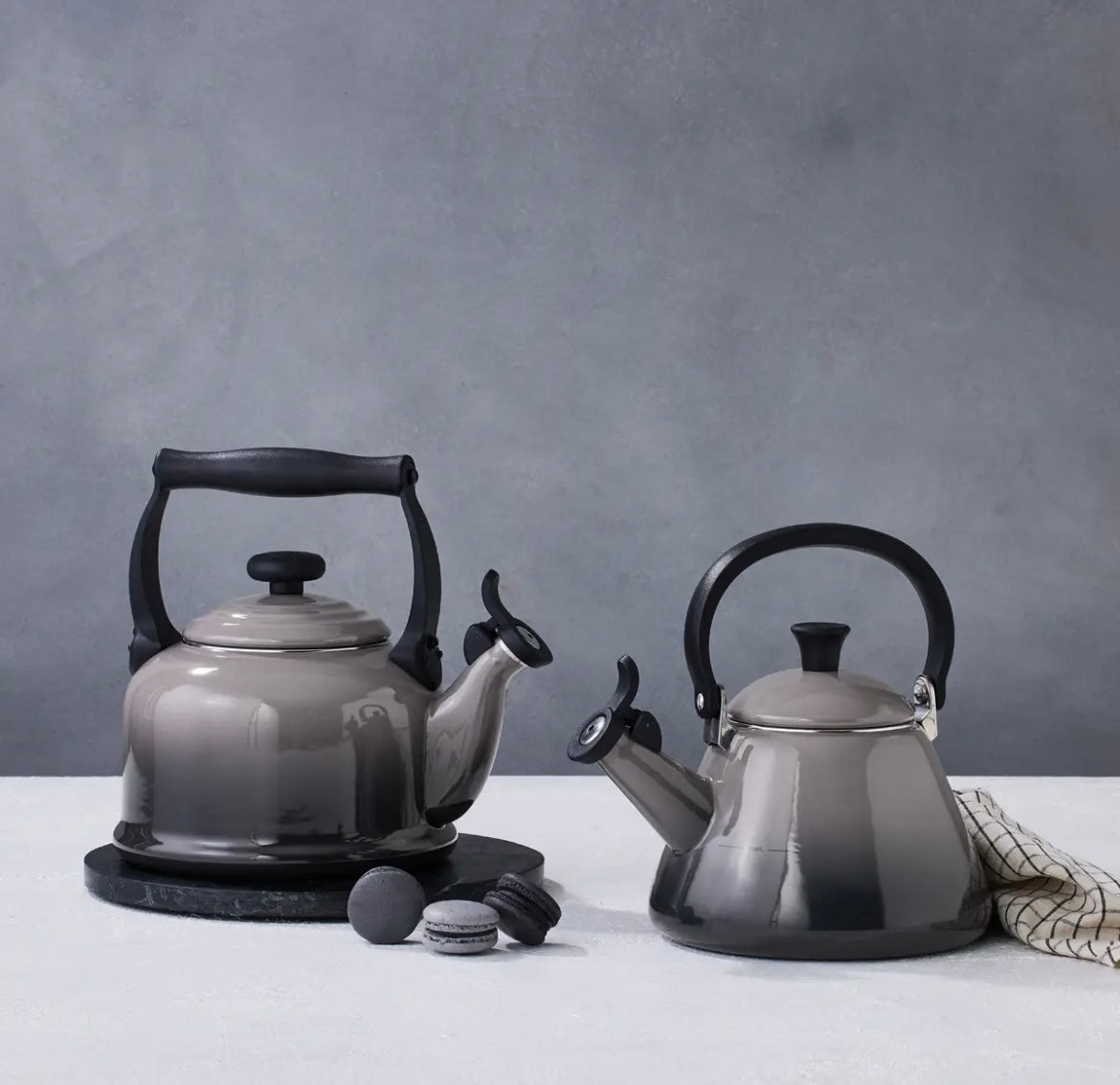 Le Creuset Kone Kettle Flint