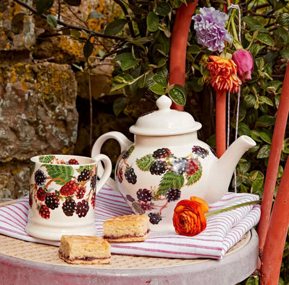 Emma Bridgewater Blackberry Half Pint Mug