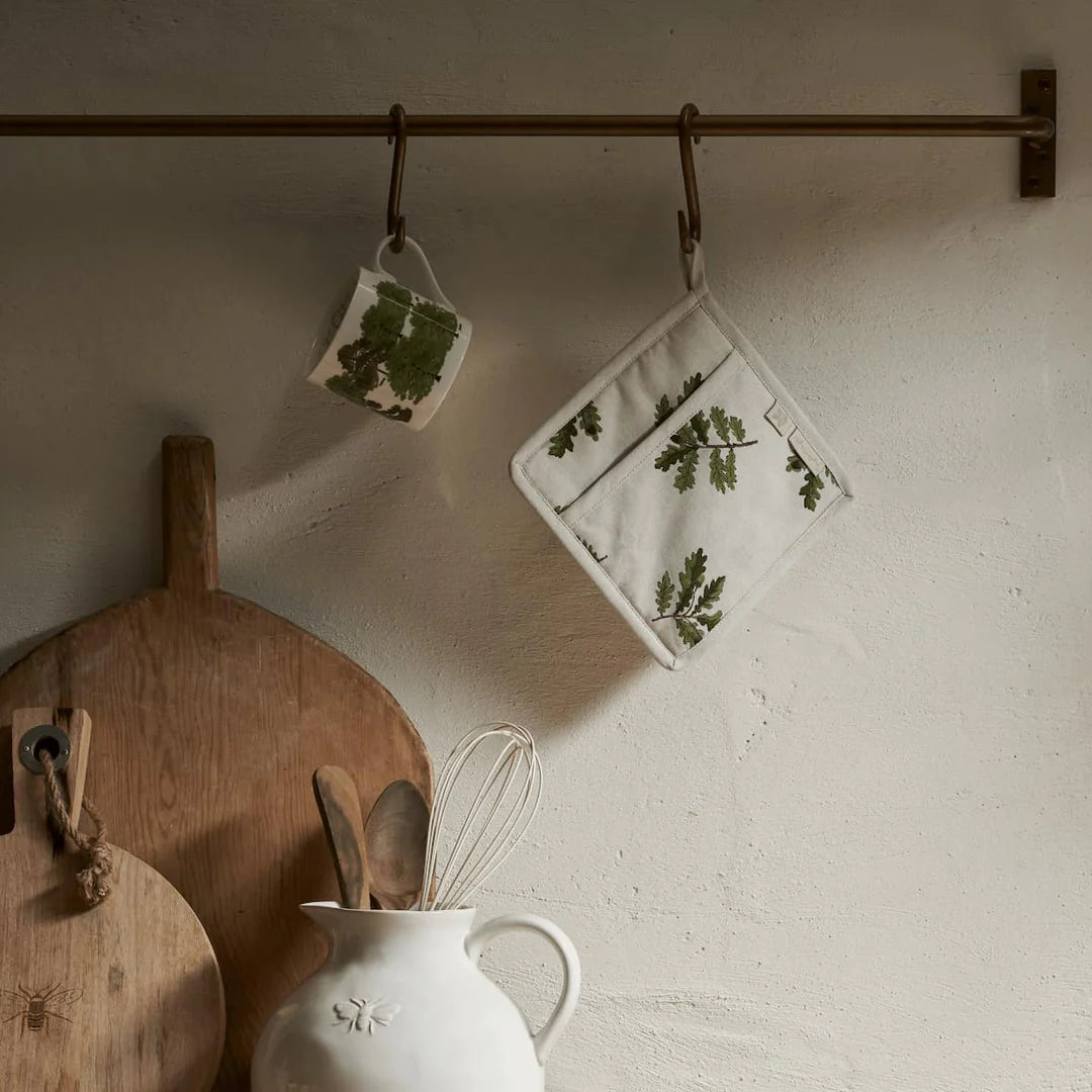 Sophie Allport Acorn & Oak Leaves Pot Grab 20cm x 20cm