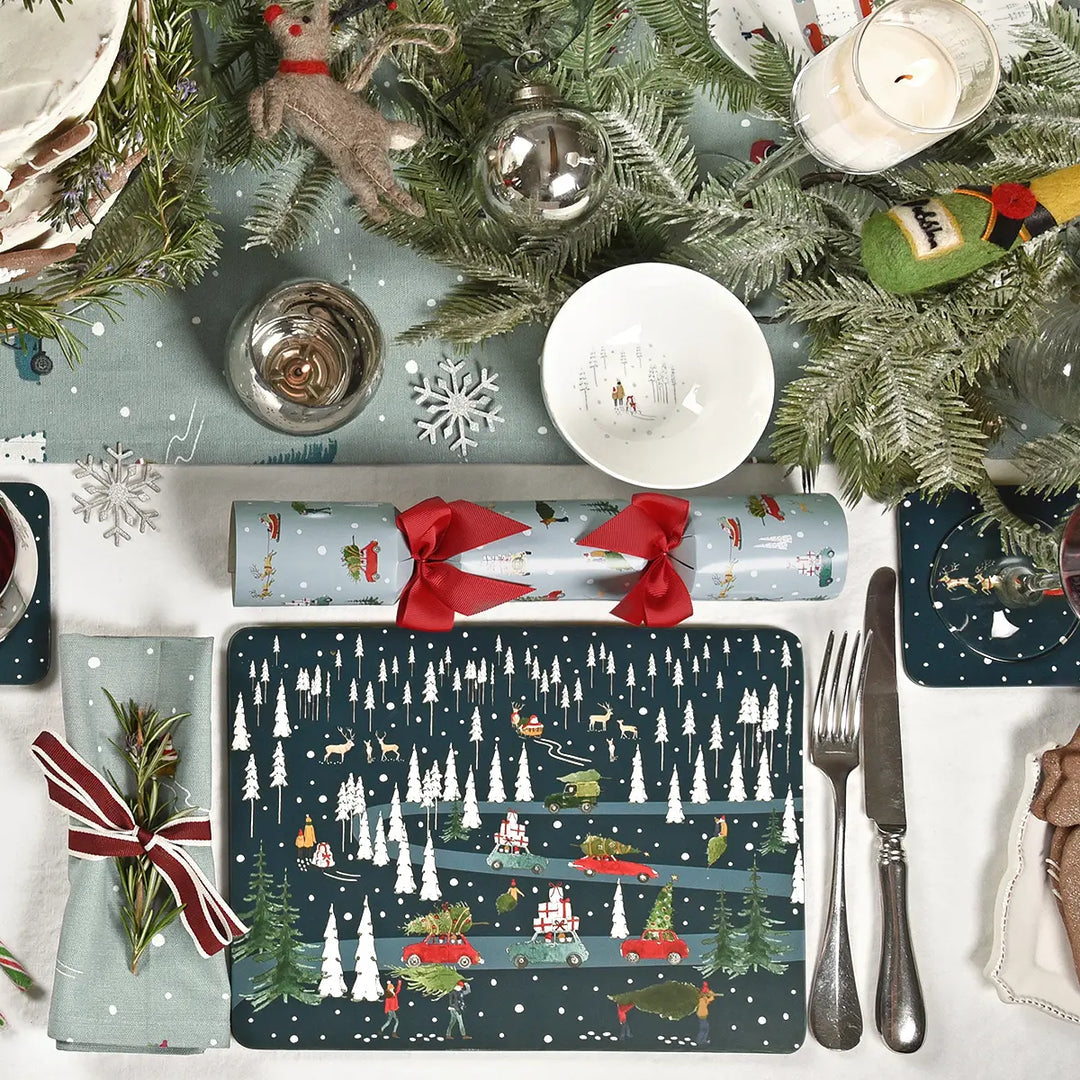 Sophie Allport Home for Christmas Crackers (Set of 6)