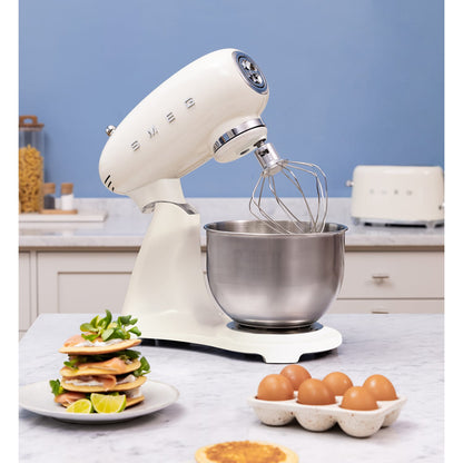 Stand Mixer in Cream