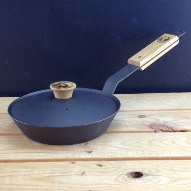 Netherton Foundry 8" sauté frying pan and lid 20cm Spun Iron 5413346253019 NFS-159B