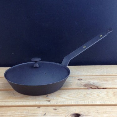 Netherton Foundry 8" (20cm) ovensafe sauté pan frying pan with lid spun iron 5413346246110 NFS-211