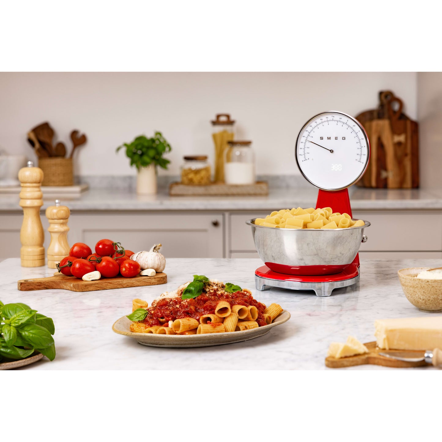 Smeg Kitchen Scales in Red KSF01RDWW