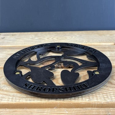 Netherton Foundry Arts & Crafts 7 inch (19cm) stove top black iron trivet with metal feet