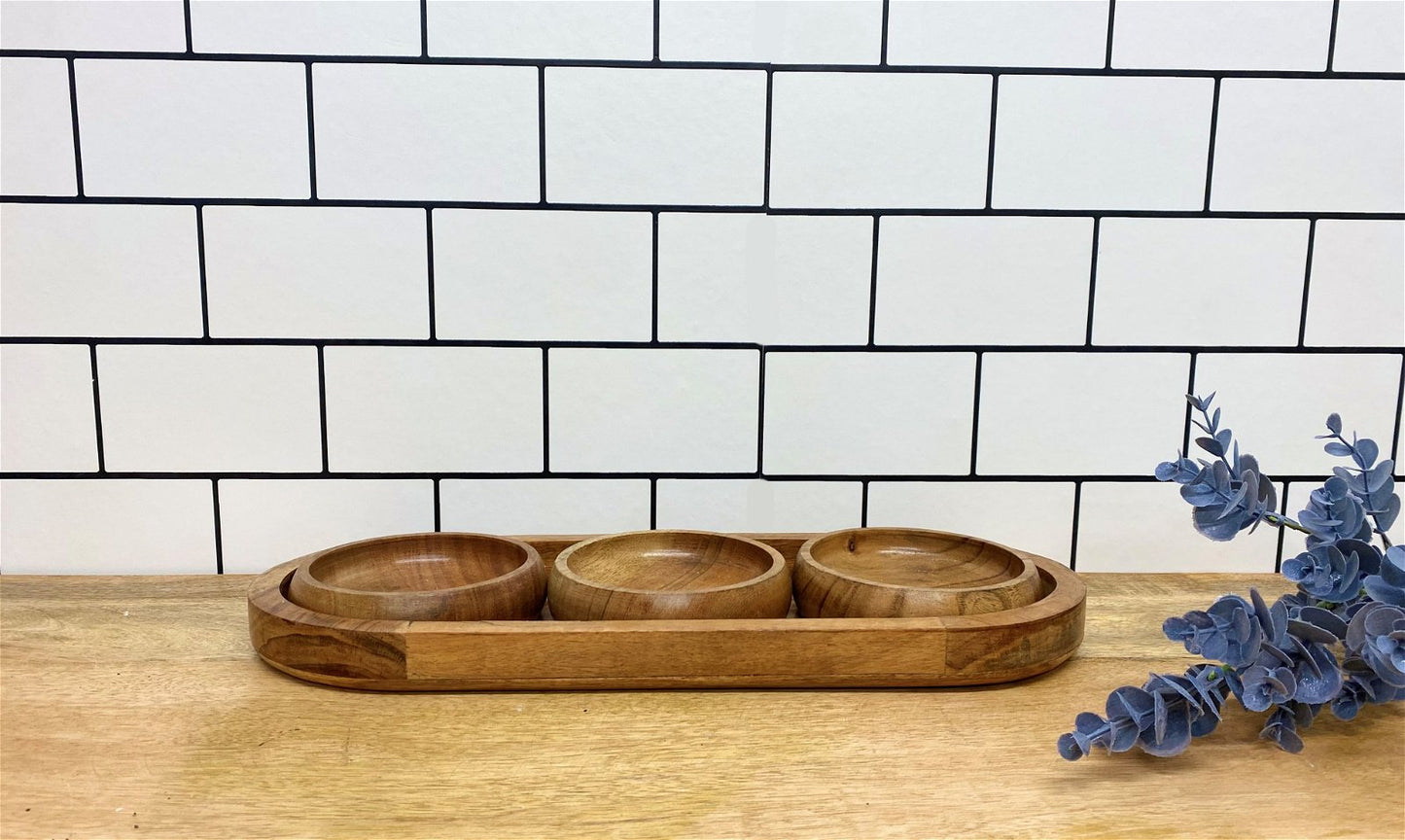 5024418396215 Geko Set Of Three Bowls On Wooden Tray - Acacia Wood brambles cookshop 472