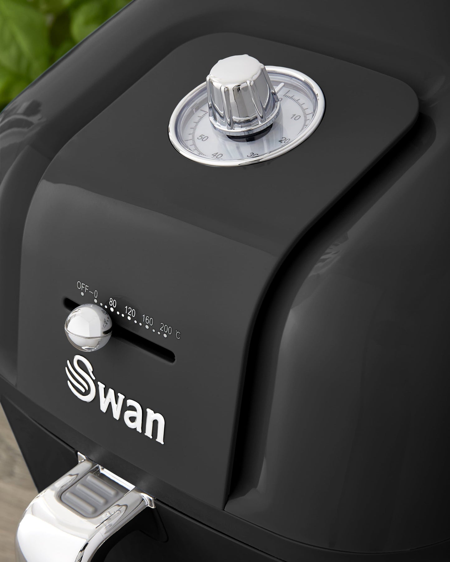 5055322539535 SWAN Swan Retro Manual Air Fryer - Black SD10510BN Brambles Cookshop 5