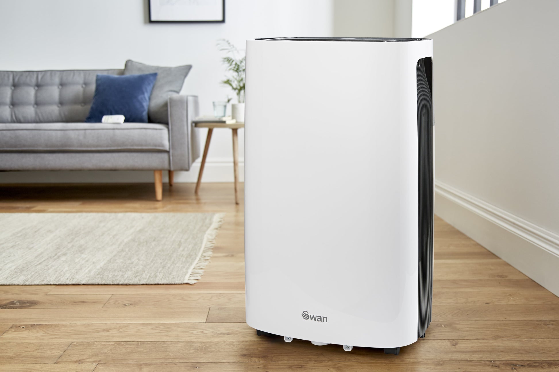 5055322541552 SWAN Swan 20 Litre Low Enery Dehumidifier SH16810N Brambles Cookshop 3