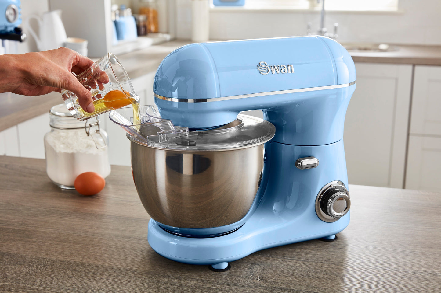 5055322531973 SWAN 800W Retro Stand Mixer- Blue SP21060BLN Brambles Cookshop 12