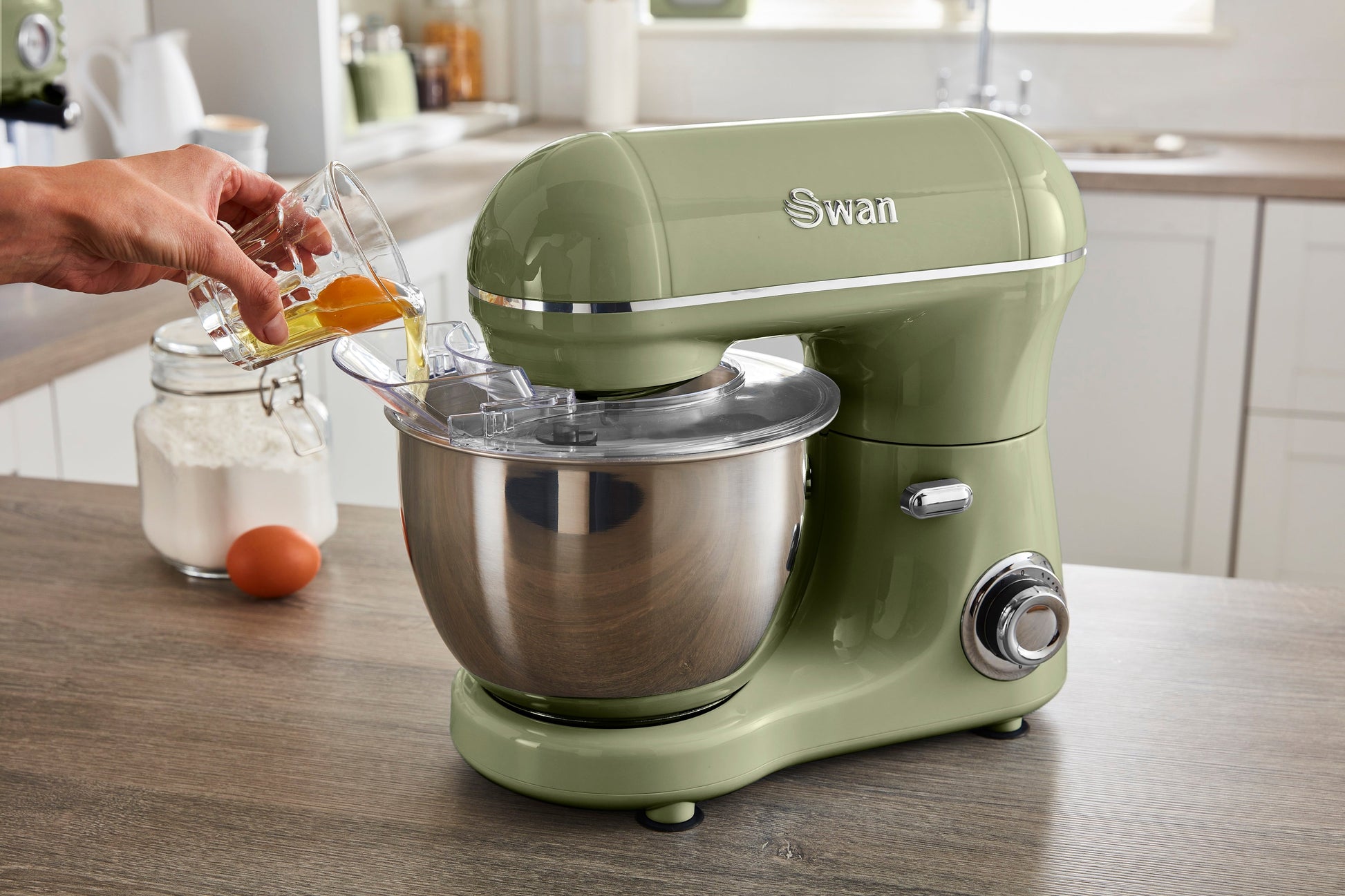 5055322532031 SWAN 800W Retro Stand Mixer- Green SP21060GN Brambles Cookshop 12