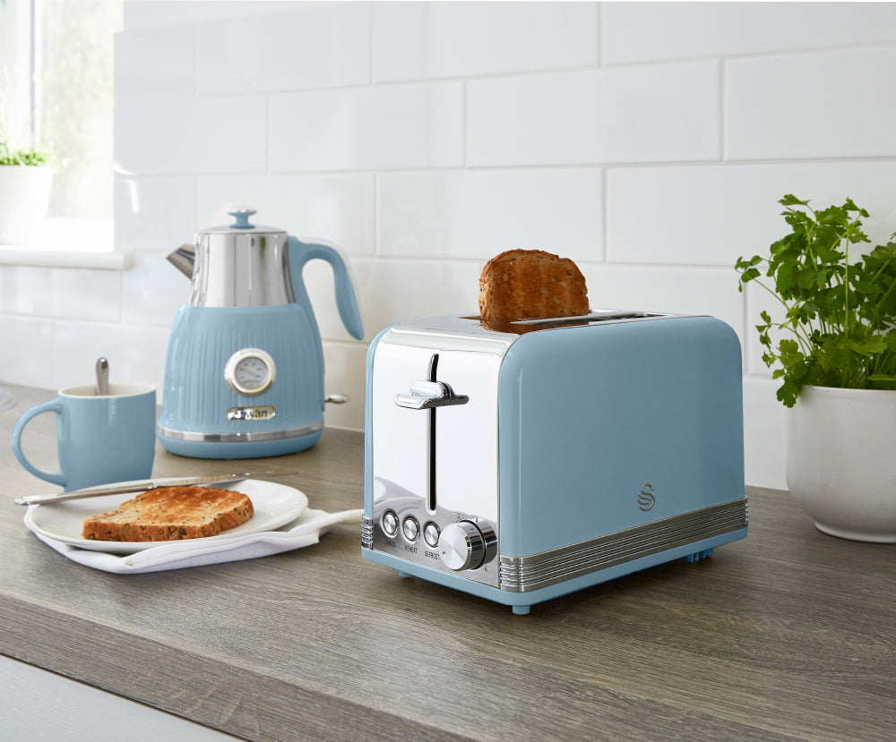 5055322520489 SWAN Retro 2 Slice S/S Toaster - Blue ST19010BLN Brambles Cookshop 6