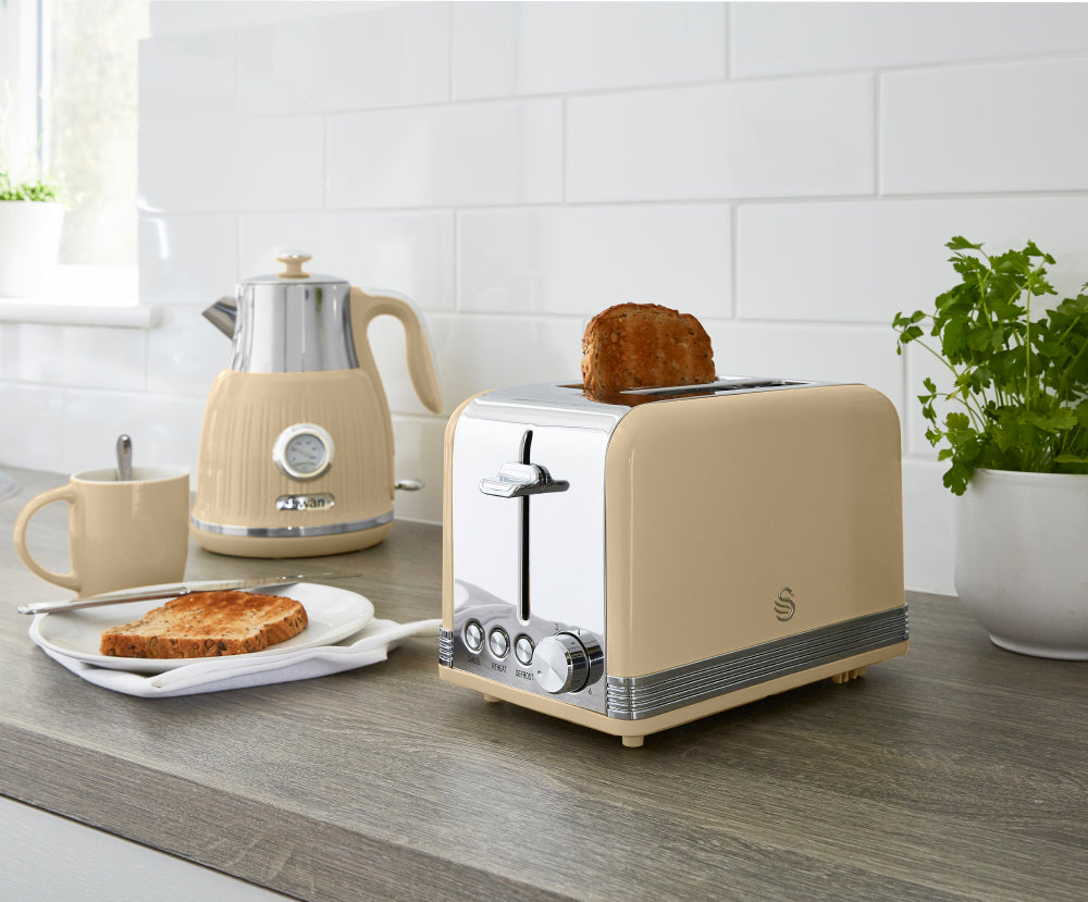 5055322520526 SWAN Retro 2 Slice S/S Toaster - Cream ST19010CN Brambles Cookshop 6