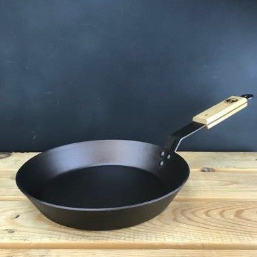 Netherton Foundry 10" heavy duty steak skillet spun iron (26cm) 3mm / 1/8th inch thick 5413346248848 NFS-302