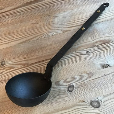 Netherton Foundry Black iron Chan-Ladle