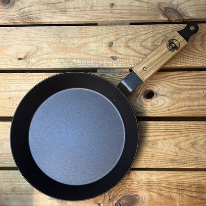 Netherton Foundry Make your own 10" frying pan 5065017590130 NFS-112MYO 3