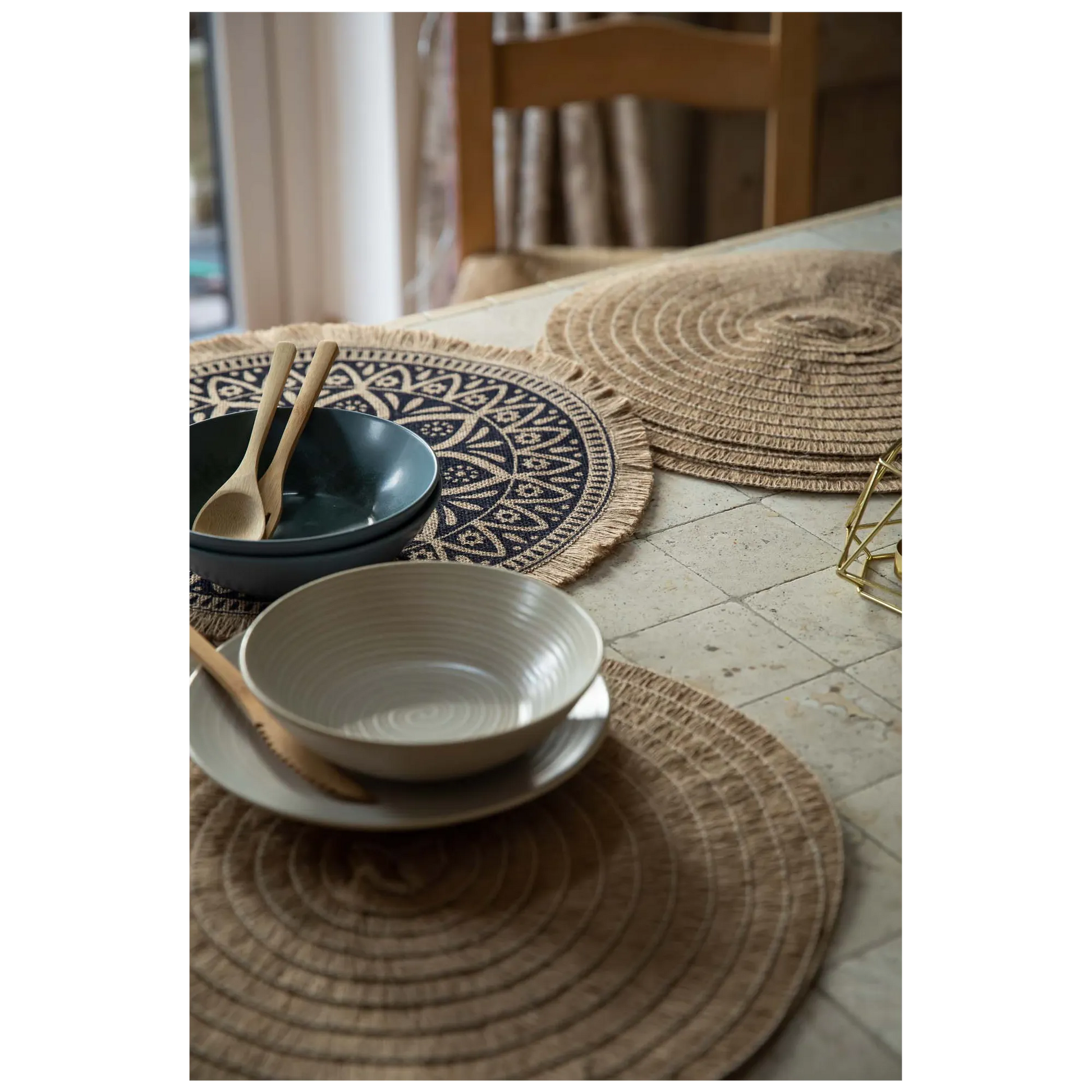 Creative Tops Set of 4 Jute Placemats with Mandala Design, Natural Printed Hessian Round Table Mats, 41cm